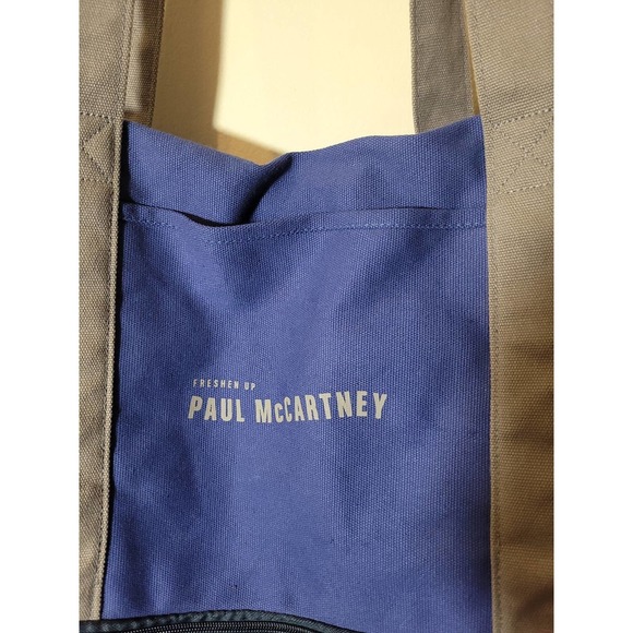 Paul McCartney Freshen Up Tour Bag - Picture 2 of 5